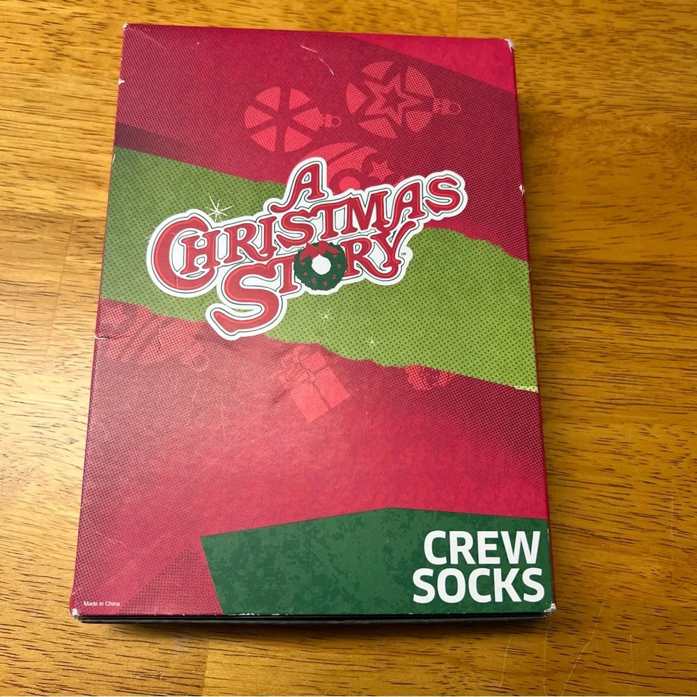 •new• CHRISTMAS STORY Socks